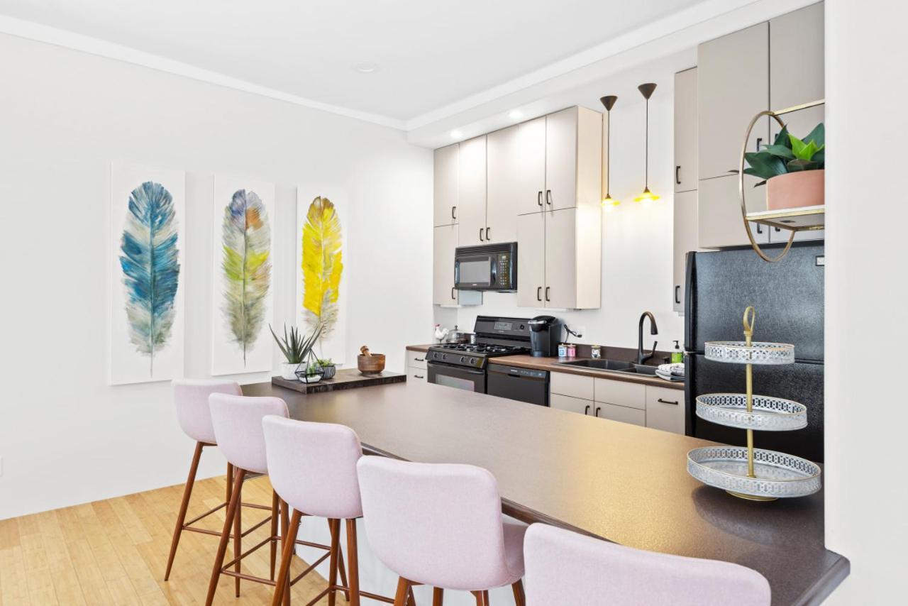 115 N Main Huge 2 Bedroom Unit On Main Street Saint Charles Buitenkant foto